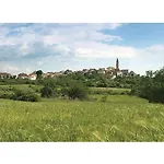 Holiday Home Vizinada ヴィジナダ