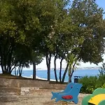 Holiday Home Vizinada ヴィラ ヴィジナダ