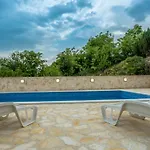 Holiday Home Vizinada