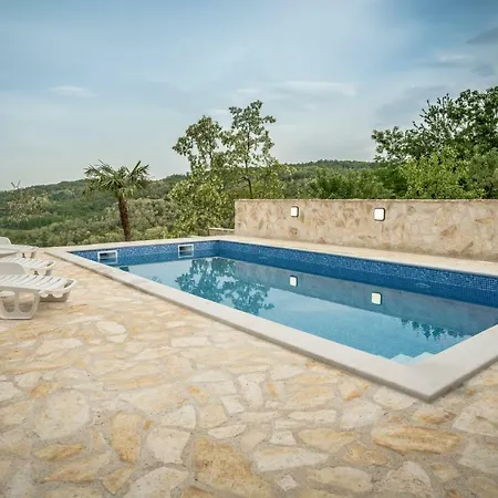 Holiday Home Vizinada Villa Vižinada