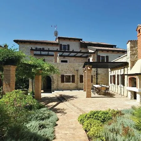 Villa Holiday Home Vizinada Vizinada