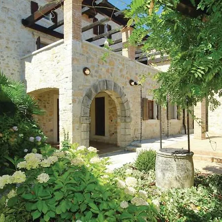 Villa Holiday Home Vizinada